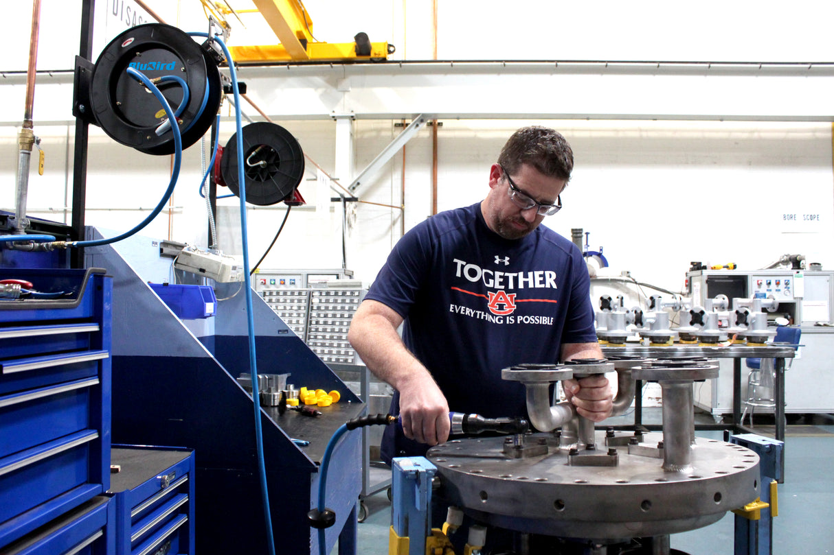 BluBird Air Hose Reel 3/8" Retractable Heavy Duty Steel Construction with Rubber Hose 300 PSI