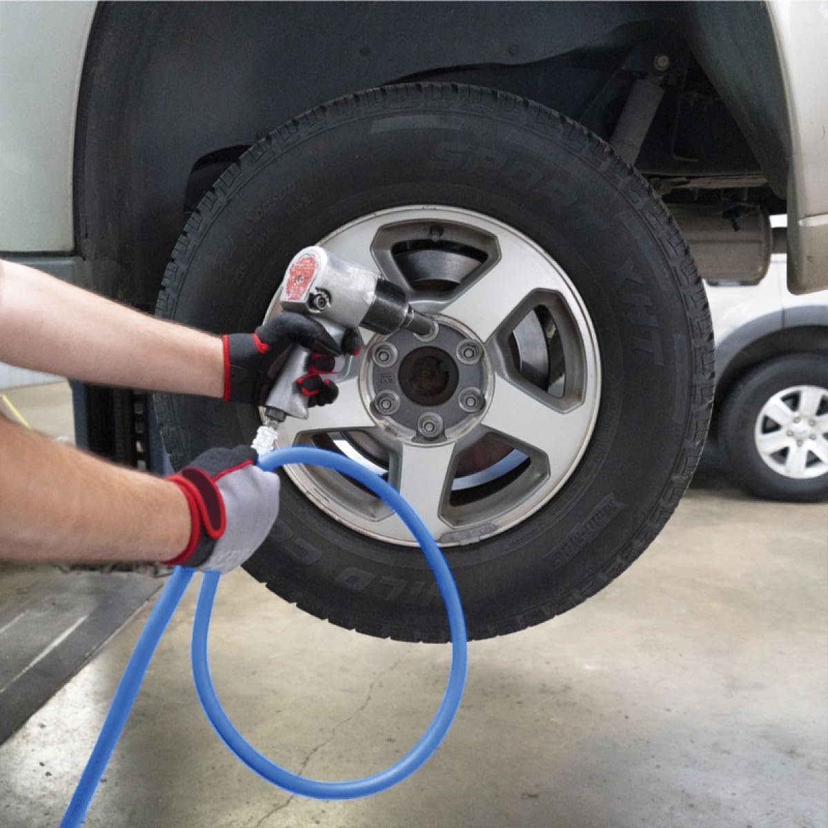 BluBird Rubber Air Hose 1/2 in. Heavy Duty 300 PSI Male NPT Polyester Woven Lightest Strongest Flexible